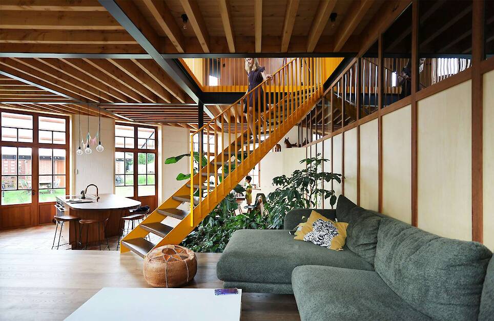 The Interior of This Brick Home in Belgium Takes an Unexpected Turn - Photo 5 of 17 -
