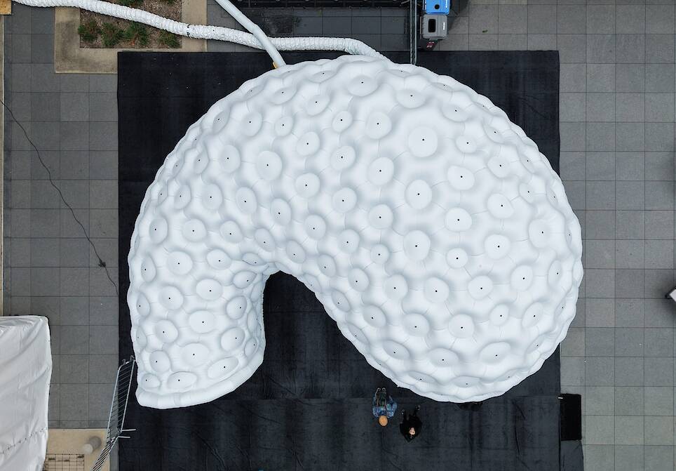 221 Camera Obscuras Fill Pneuhaus’ Immersive, Inflatable, Image-Capturing Installation