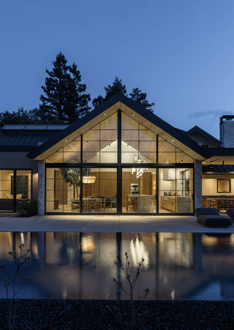 Hommeboys Interiors Brings Warmth to a Los Altos Hills Home