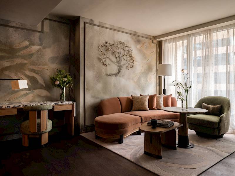Joyce Wang Studio Returns to Mandarin Oriental the Landmark a Decade Later